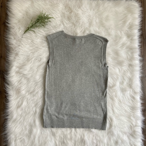 J. Crew Gray Sweater Vest XS - Picture 8 of 8